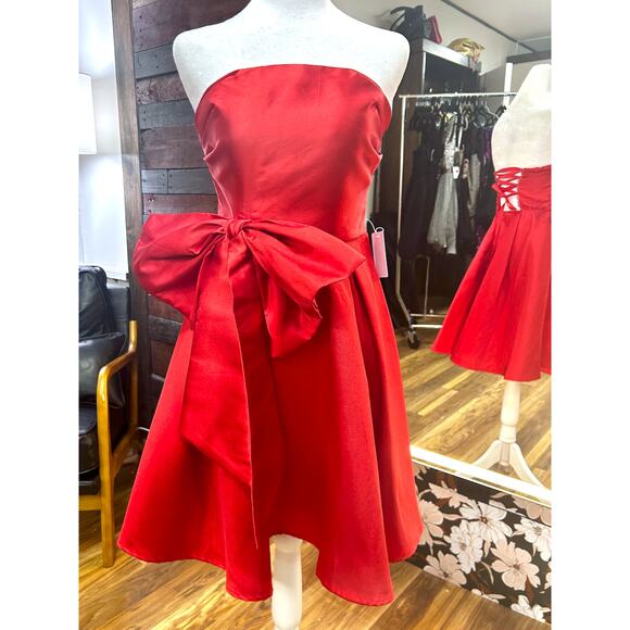 Y2K Strapless Red Satin Mini Dress Small Coquette Oversized Bow Lace Up Corset - Picture 4 of 8